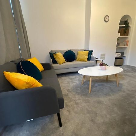 Tooting Lodge London - Cosy 2 Bedroom House With Garden, 5 Mins Walk To Tube Station Kültér fotó