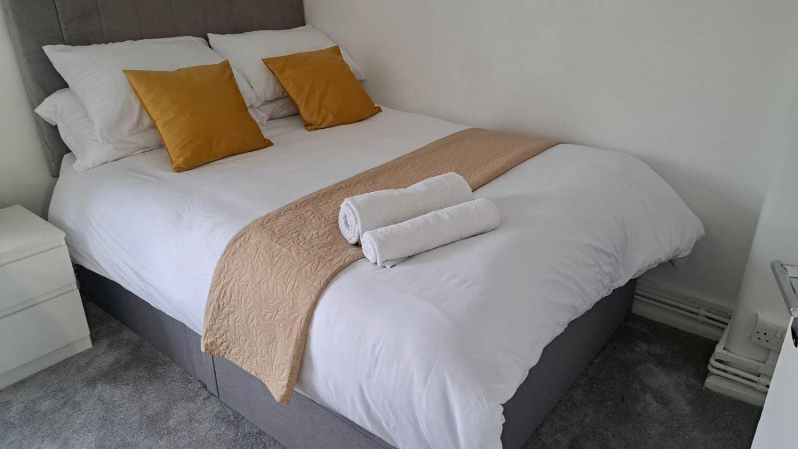 Tooting Lodge London - Cosy 2 Bedroom House With Garden, 5 Mins Walk To Tube Station Kültér fotó